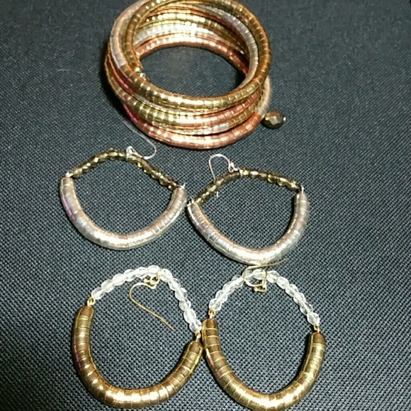 Jewelry - NWOT Artisan Made Large Wrap Bracelet & 4 Earrings